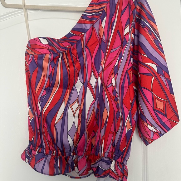 One Shoulder Beaded Top - Picture 2 of 3